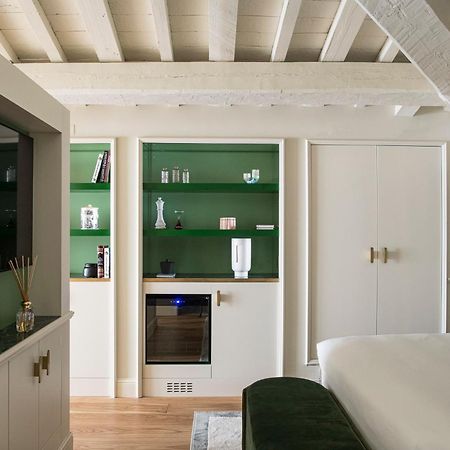 Hotel La Gemma فلورنس المظهر الخارجي الصورة The interior of a flat at the top of the building
