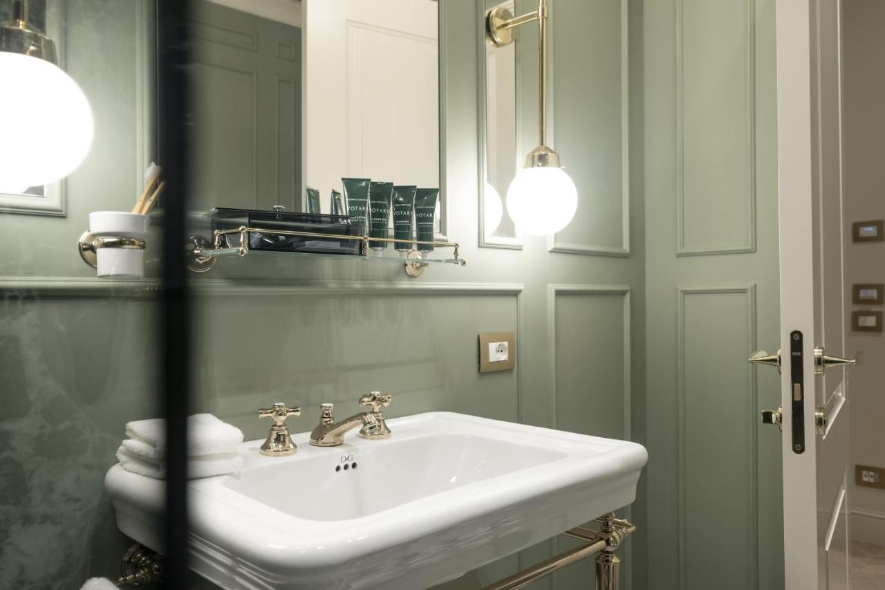 Hotel La Gemma فلورنس المظهر الخارجي الصورة Bathroom